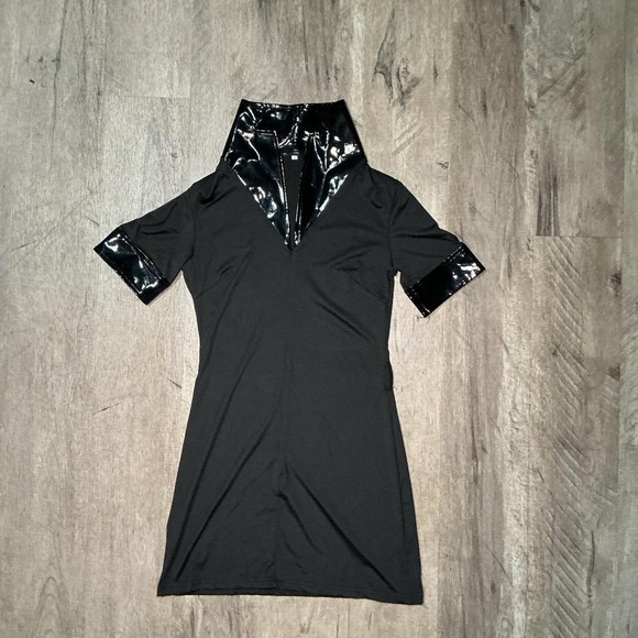 The Unbranded Brand Dresses & Skirts - Black Mini Dress Sequin Collar Cuffs Size S Short Sleeve Going Out